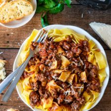 Authentic Bolognese Sauce is an Easy Spaghetti Recipe!