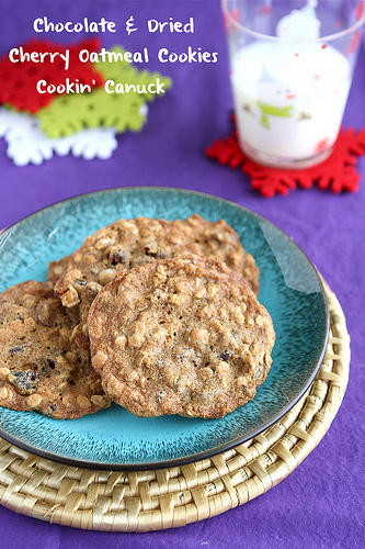 A plate of oatmeal cookies