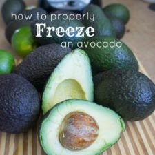 How to Properly Freeze an Avocado