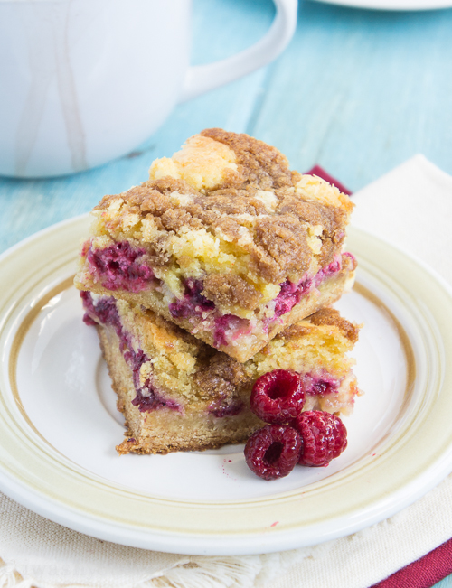 Gooey Raspberry Coffee Cake Bars