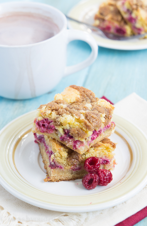 Gooey Raspberry Coffee Cake Bars