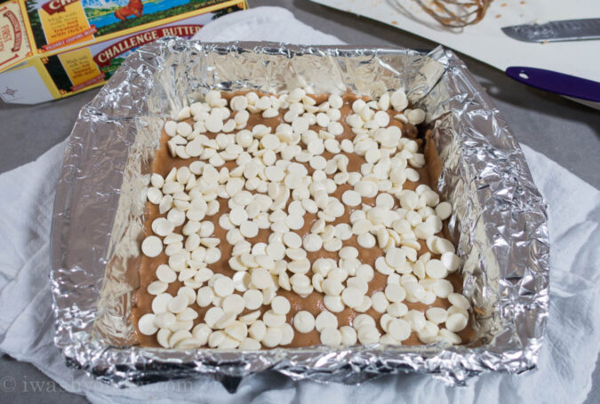 Crazy easy, 5 ingredient, White Chocolate Almond Roca! My family can't get enough of this stuff! 