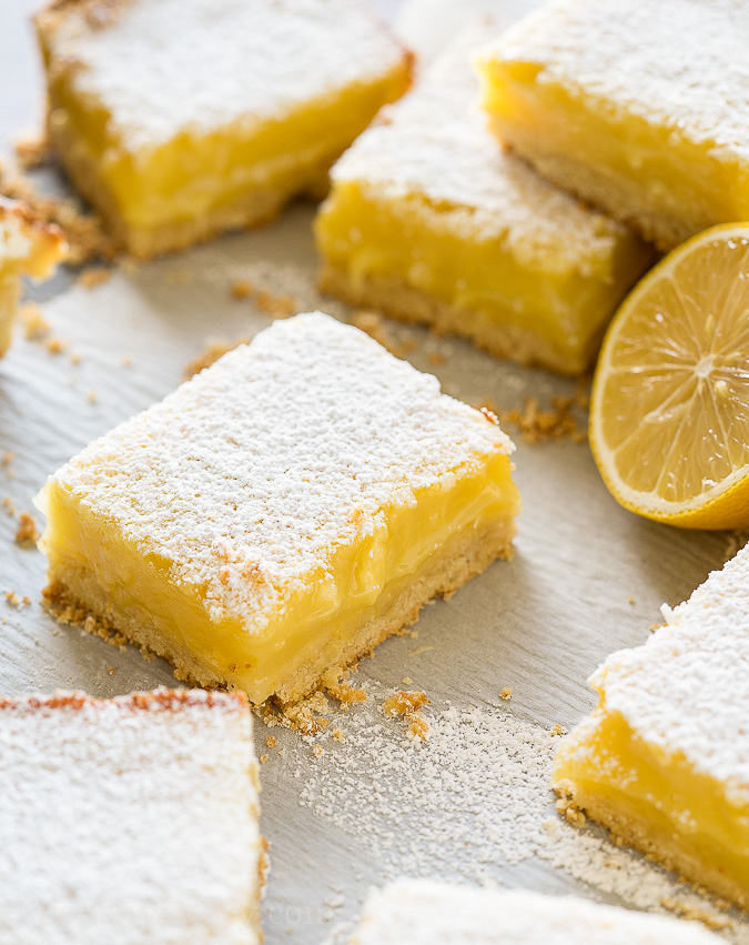 easy lemon bar recipe with fresh lemons