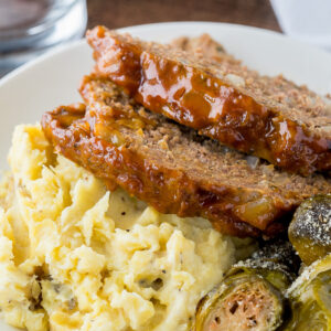 Holy Cow! This Instant Pot Meatloaf Mashed Potatoes is a whole meal made in one pressure cooker! My family loved this one and even my picky eater asked for seconds!