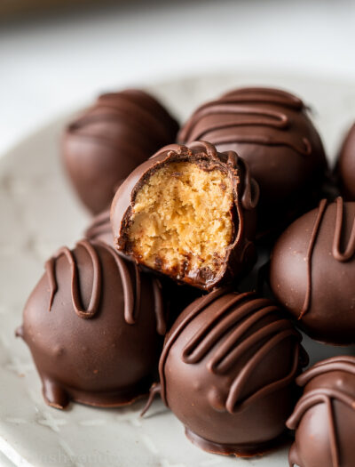 Easy Chocolate Peanut Butter Balls Recipe