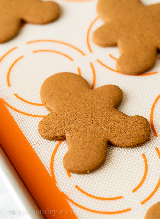 How to Bake Gingerbread Cookies in the oven