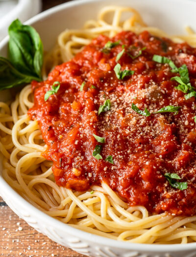 Easy Marinara Sauce Recipe with fresh basil