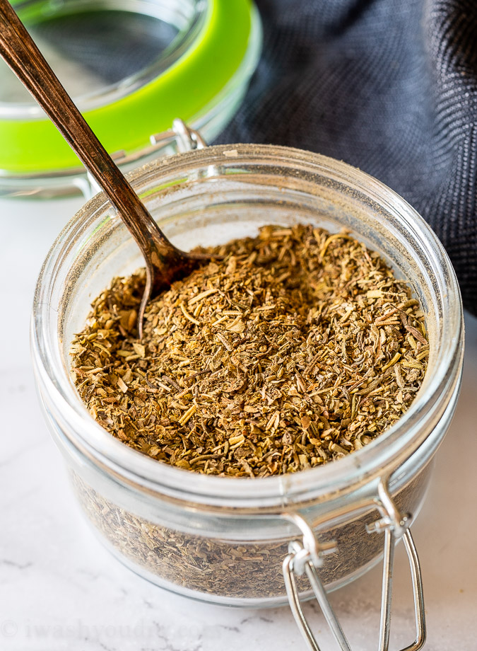 This simple homemade Italian Seasoning Recipe is filled with dried herbs and perfect for adding to all your Italian recipes!