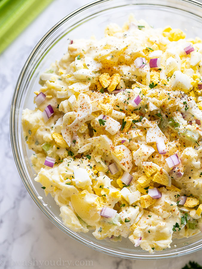 potato salad in bowl