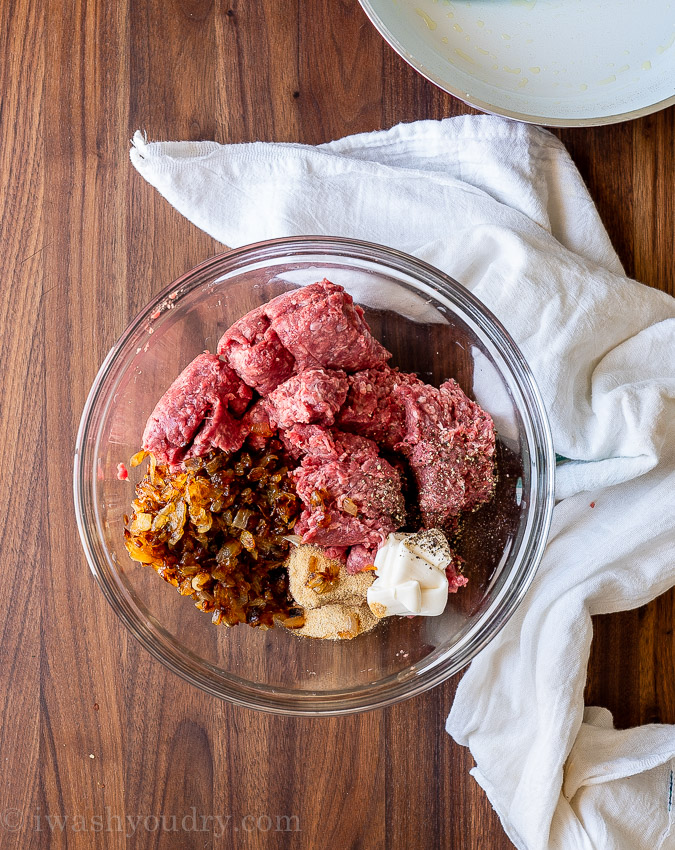 beef hamburger patty ingredients in bowl